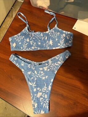 Volafa Blue Floral Smocked Bikini Set size medium